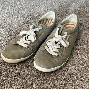 Taos Star Sneakers